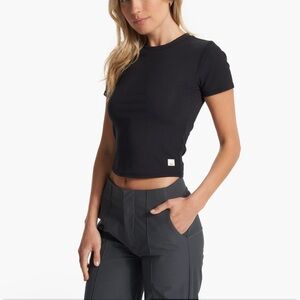 vuori rose fitted tee